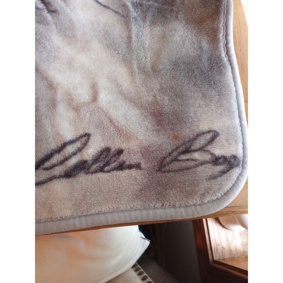 The Northwest “Blue Ice” Cat Throw Blanket Collin Bogle 44" x 58" 2014 Soft - Picture 3 of 7